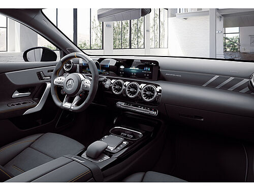 Arnsberg Mercedes-Benz A 45 Innenaufnahme