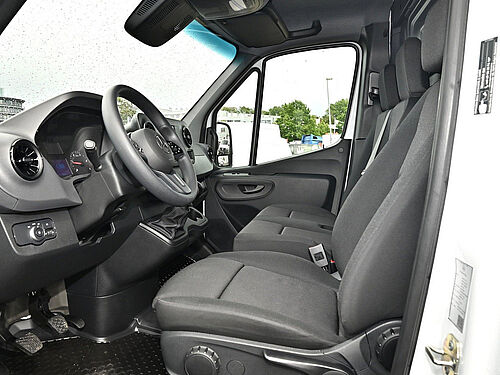 Braunschweig Mercedes-Benz Sprinter Fahrzeugbild - 12
